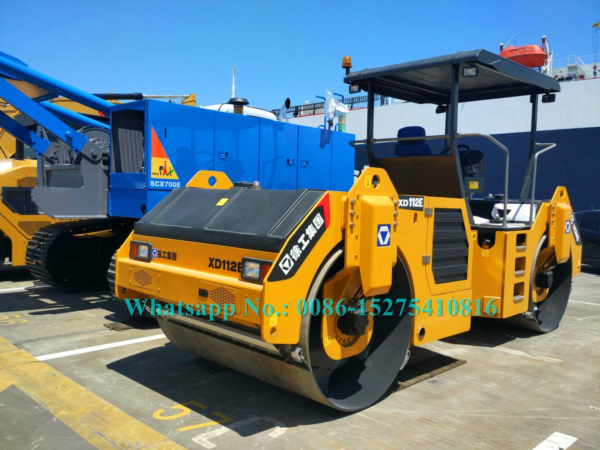 High Efficient Tandem Road Roller , XD112E 11 Ton Double Drum Vibratory Roller