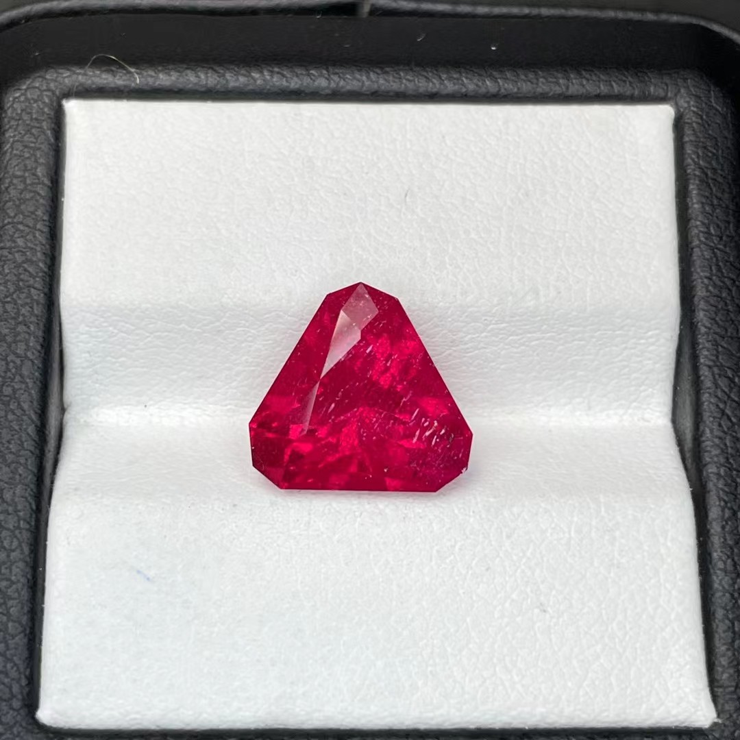 Sapphire Gem For Necklace Lab Created Fashioable Red Color
