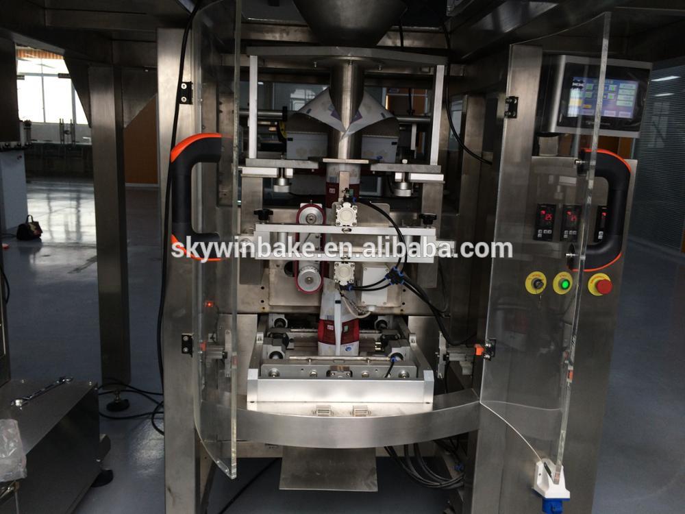 ISO9001 Pillow Seal Bag Vertical Packaging Machine / Cookie Packing Machine