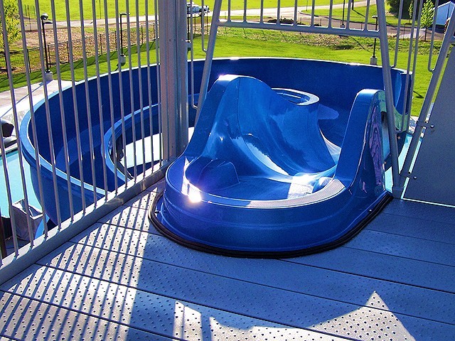 Kids Water Park Outdoor Playground Swimming Pool Equipment Water Spiral Slide