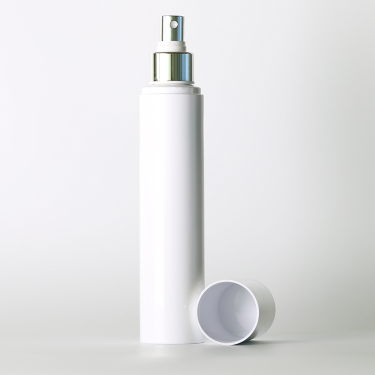 bpa free spray bottle.jpg