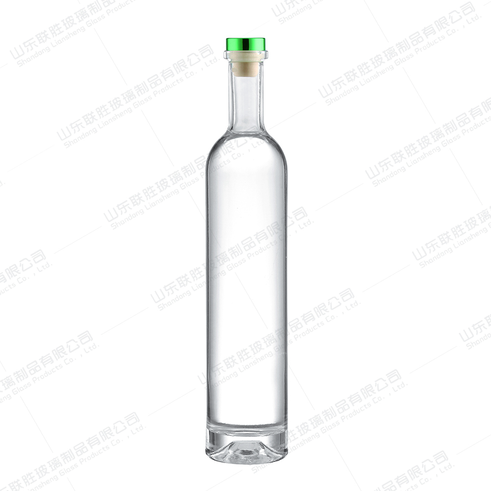 Healthy Lead Free Glass Bottles Bespoke 500ml 700ml 750ml For Brandy Vodka Rum