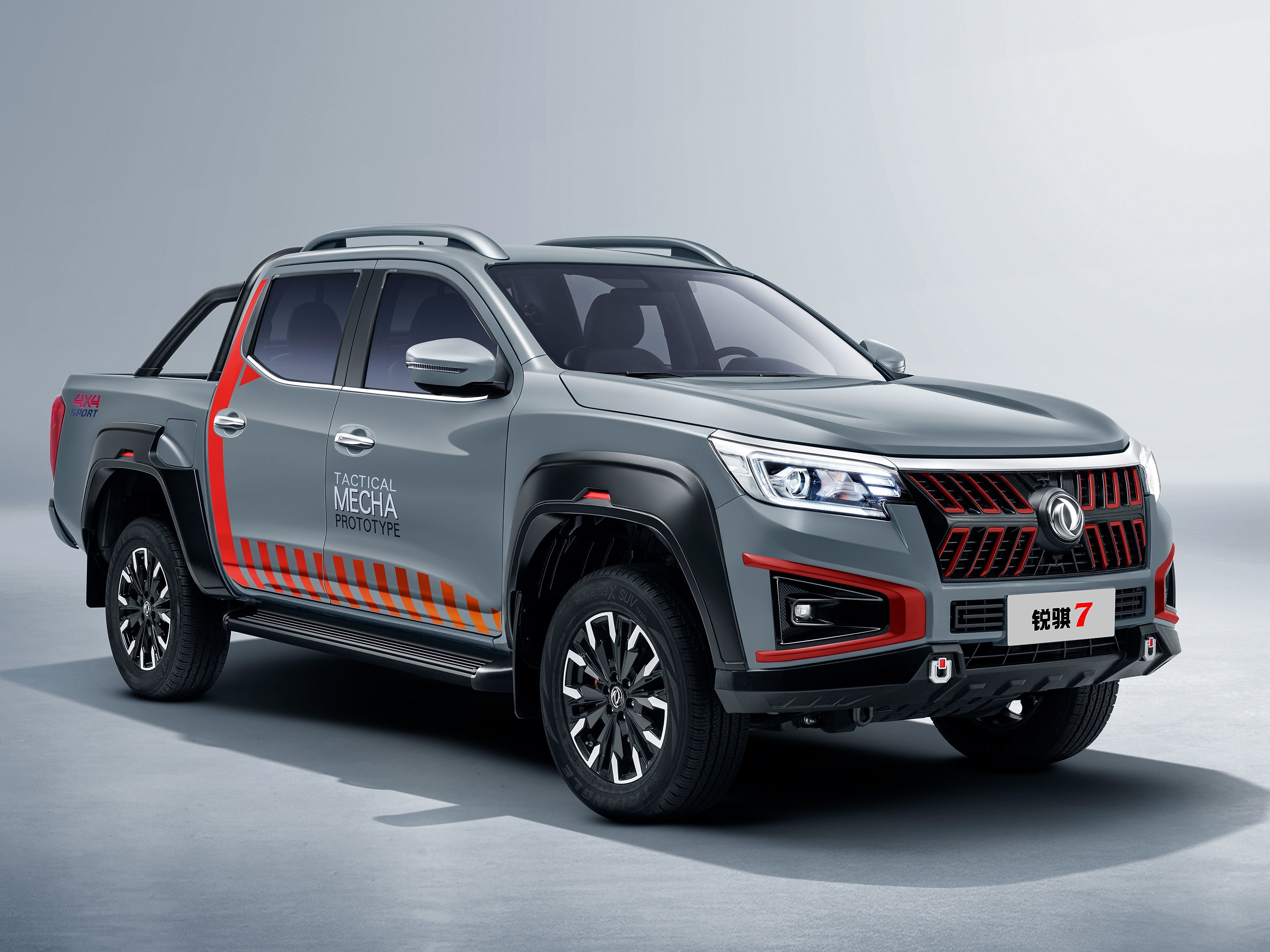 Dongfeng Rich7 Pickup 4X4 Gasoline Zhengzhou Petrol And Diesel 2WD Pickup