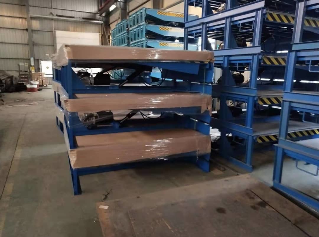 Warehouse Hydraulic Dock Leveler Truck Lifting 8t 10t 2500mm U shaped