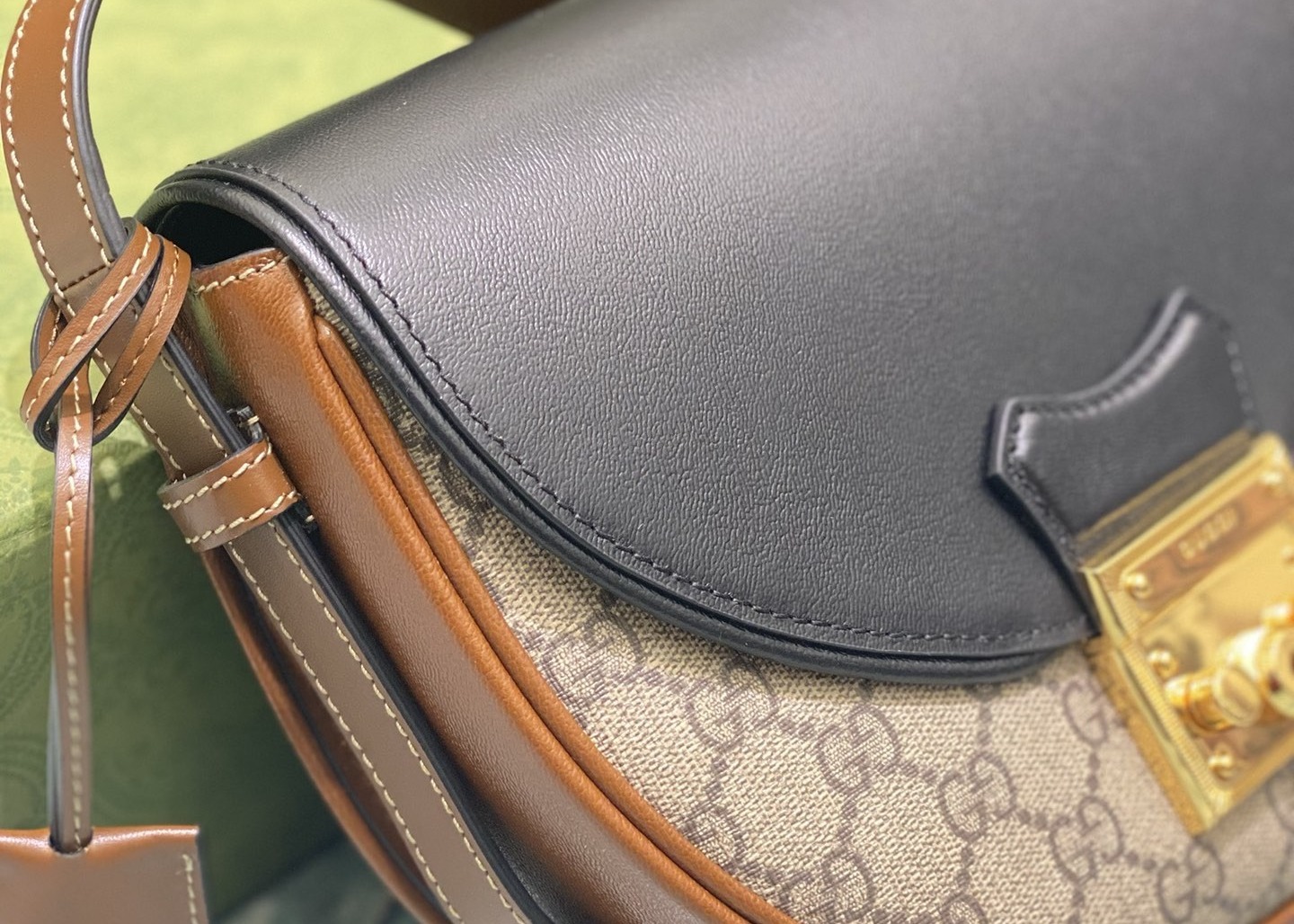 Classic GG Deerskin Texture Inclined Shoulder Bag Monogram Canvas 22cm Length