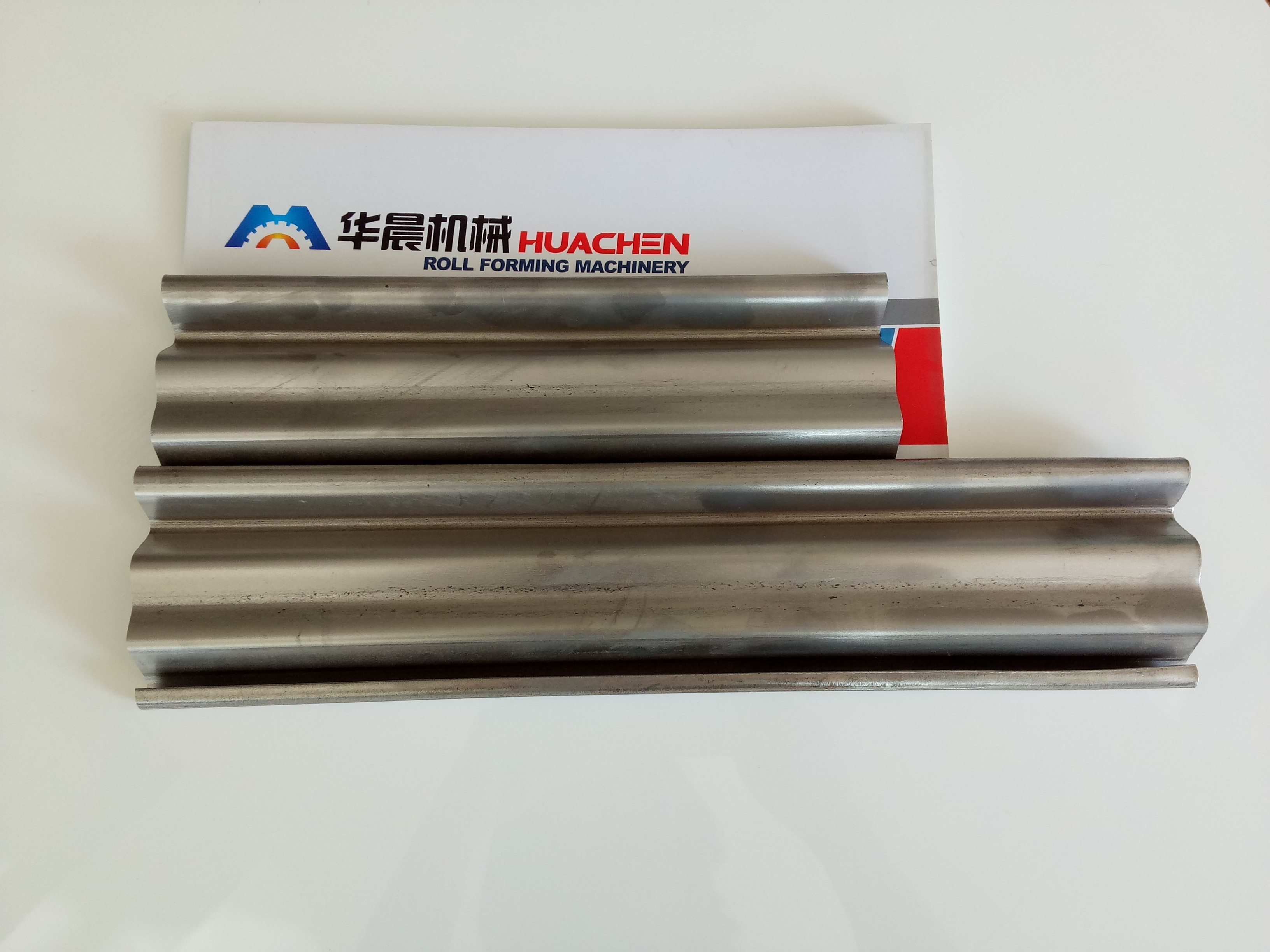 automatic metal colorful steel slats shutter door production line cold rolling forming machine