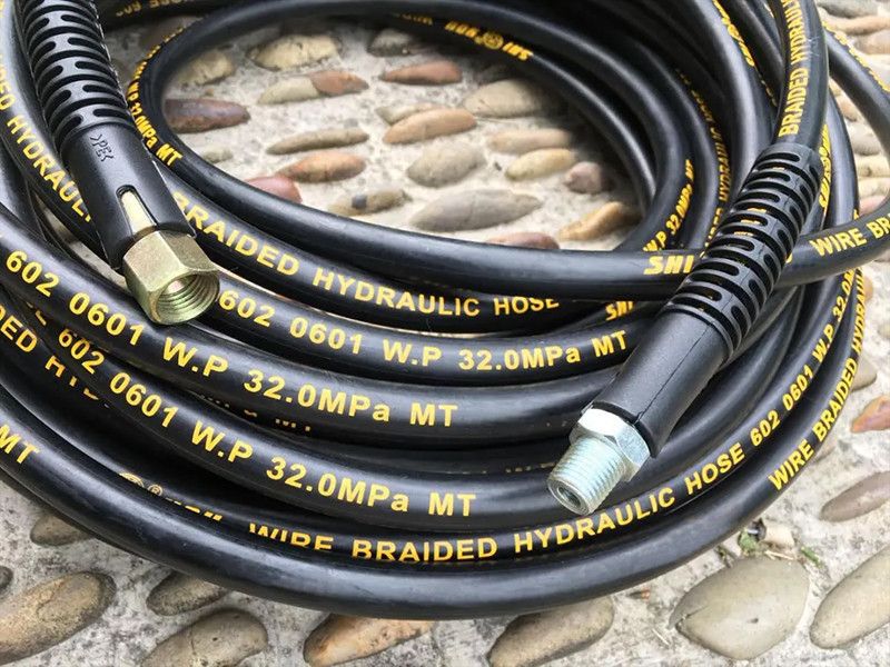 New Holland Industrial Hydraulic Oil Pipe Fittings Abrasion Resistant