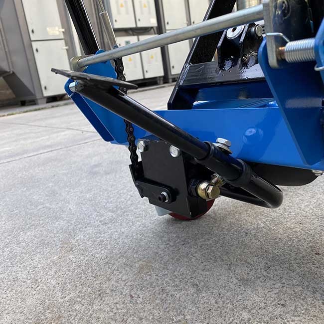 Hydraulic Mobile 250Kg Payload Capacity Platform 830mm * 500mm Manual Scissor Lifter Tables Max Height 910mm