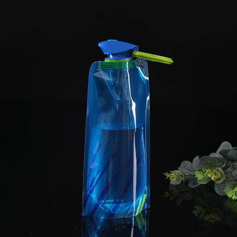 700ml PET PA PE Foldable Collapsible Water Bottle For Travel