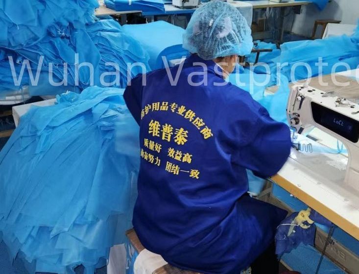 Disposable Medical Surgical Supplies Level 1/2/3/4 Dental Hospital Operation Patient Protective Nonwoven PP Reinforced Sterile SMS Isolation Gown