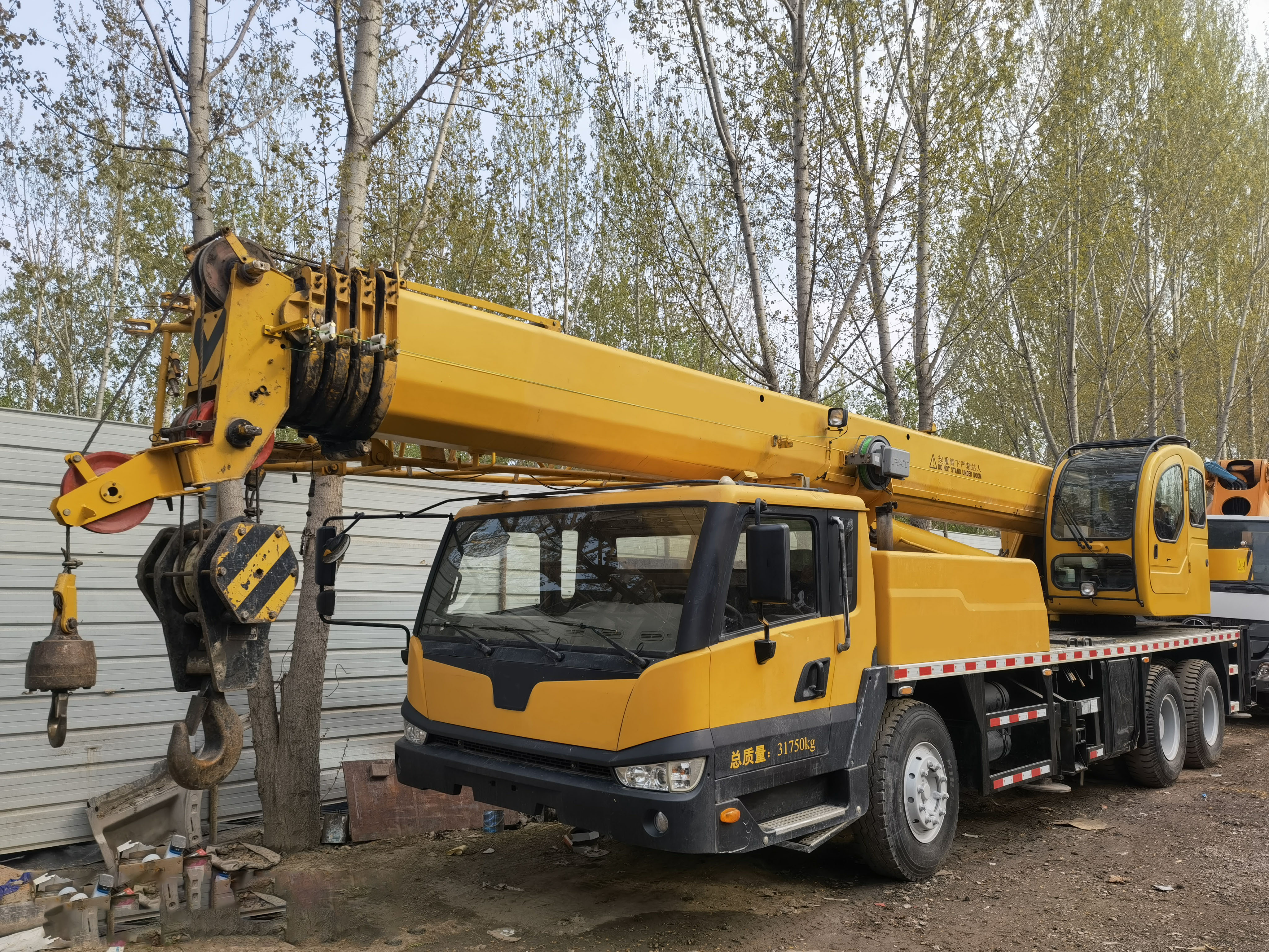 Qy25K5-I Qy25kd Qy25k 50 Ton Mobile Crane Truck Crane 25 Tons Hydraulic Cylinder