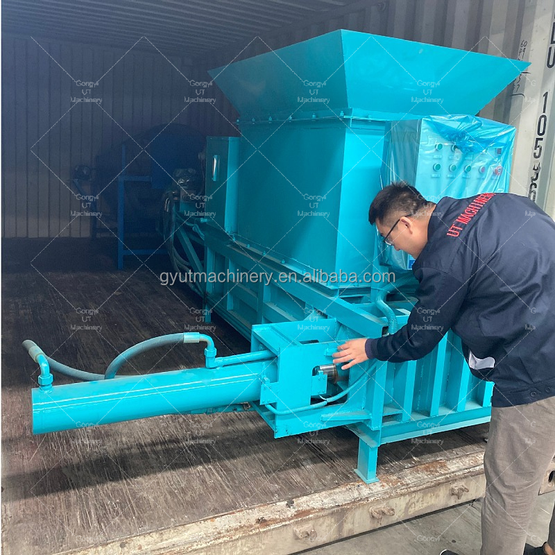 2100 KG Straw Silage Peat Grass Bagging Compactor Machine with Baler Pack Function