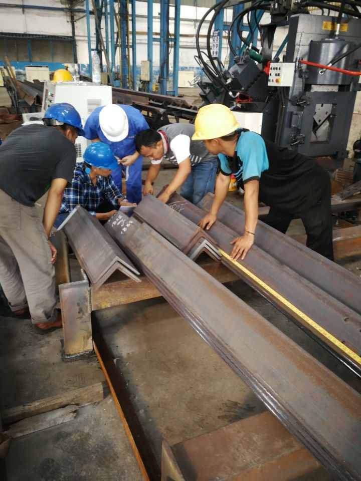 Hydraulic Power CNC Angle Punching Machine Line For Angle Steel Tower