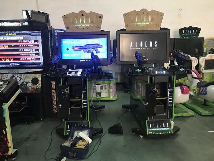 42" Lcd Projection Screen Coin Operated Arcade Simulator / Gun Shooting Game Machine