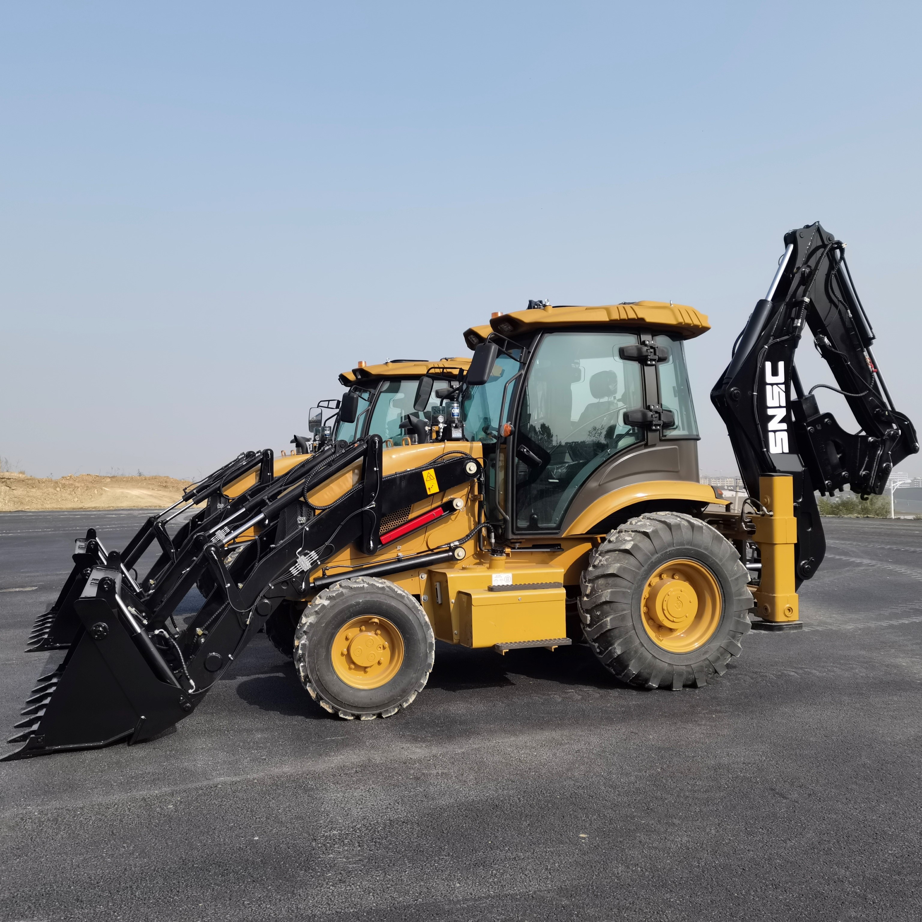 388H Four Wheel Steering Backhoe Loader Xinchai Engine Gearbox Bearing Long Lifetime