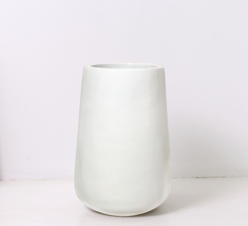 Black White Minimalist Style Artificial Flower Pot Outdoor Decoration