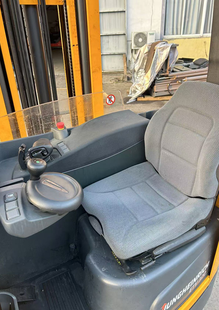 Various Heights Used Reach Truck Jungheinrich Brand Warehouse Forklift Trucks