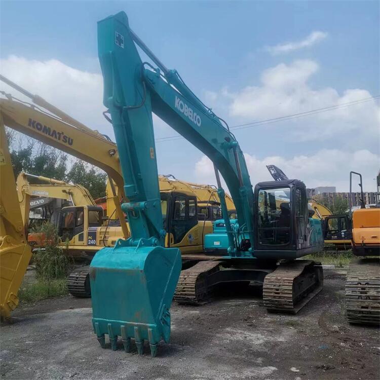 0.8m3 Bucket Capacity and Good Health Japan Made Used Crawler Excavator Kobelco SK200-8