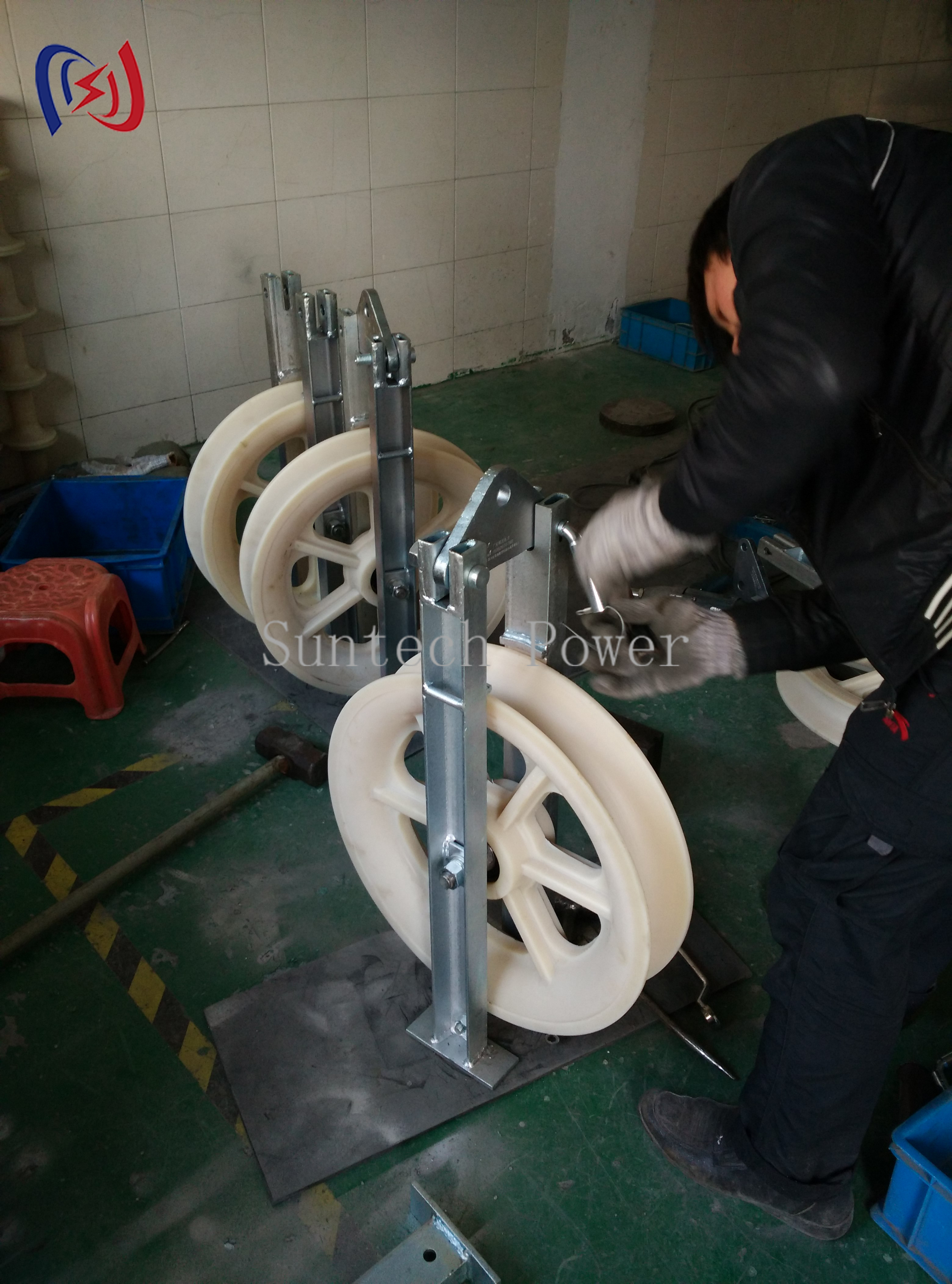 508mm Large Diameter Rope Pulley Single Nylon Sheaves Galvanized Conductor Stringing Block