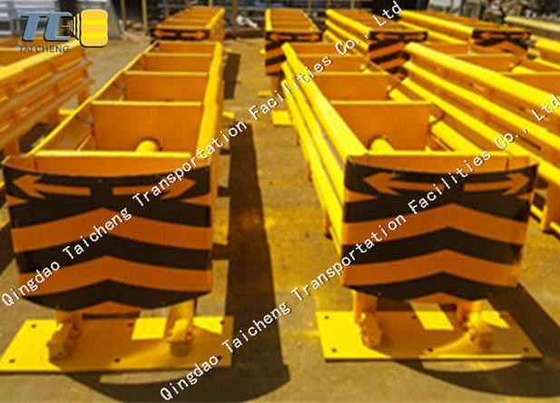 Crash Cushion Bridge Expansion Joints Concrete Steel Barriers Attenuator System