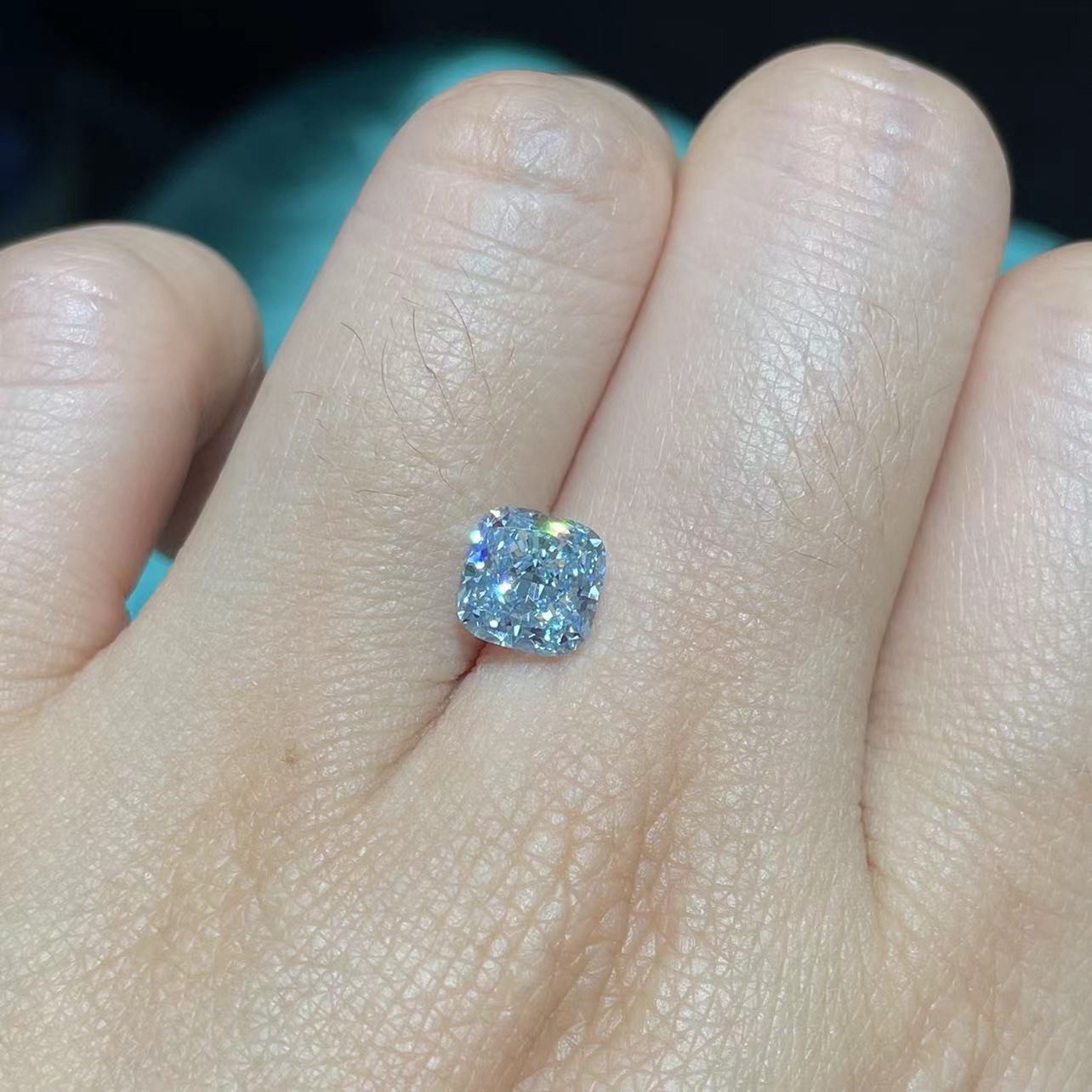 VS1 Cushion Brilliant Cut CVD Lab Grown Blue Diamonds 3.2ct-3.6ct