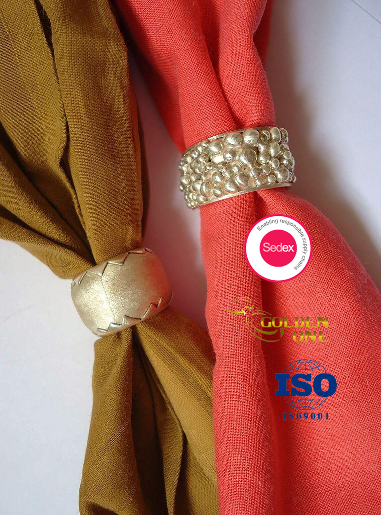 OEM Custom Logo Creative Design Silver Copper Soft Enamel Silver Slated Wedding Gift Silk Scarf Buckle for Women