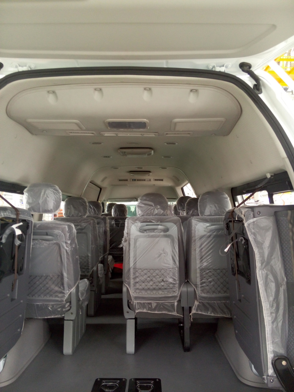 Electric 19 Seater Minibus EV Multifunction Fast Electric Car With 120 Maximum Power