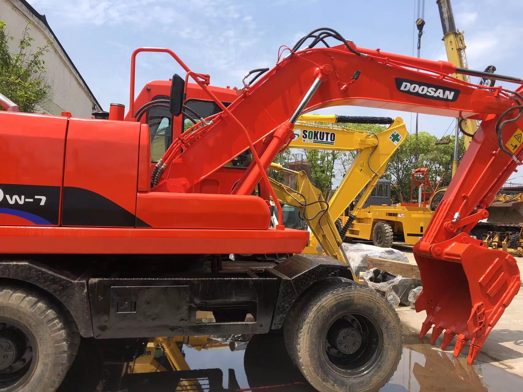 TOSHIBA Hydraulic Cylinder Used DH150 Wheel Excavator/Doosan 220 225 Walking Diggers