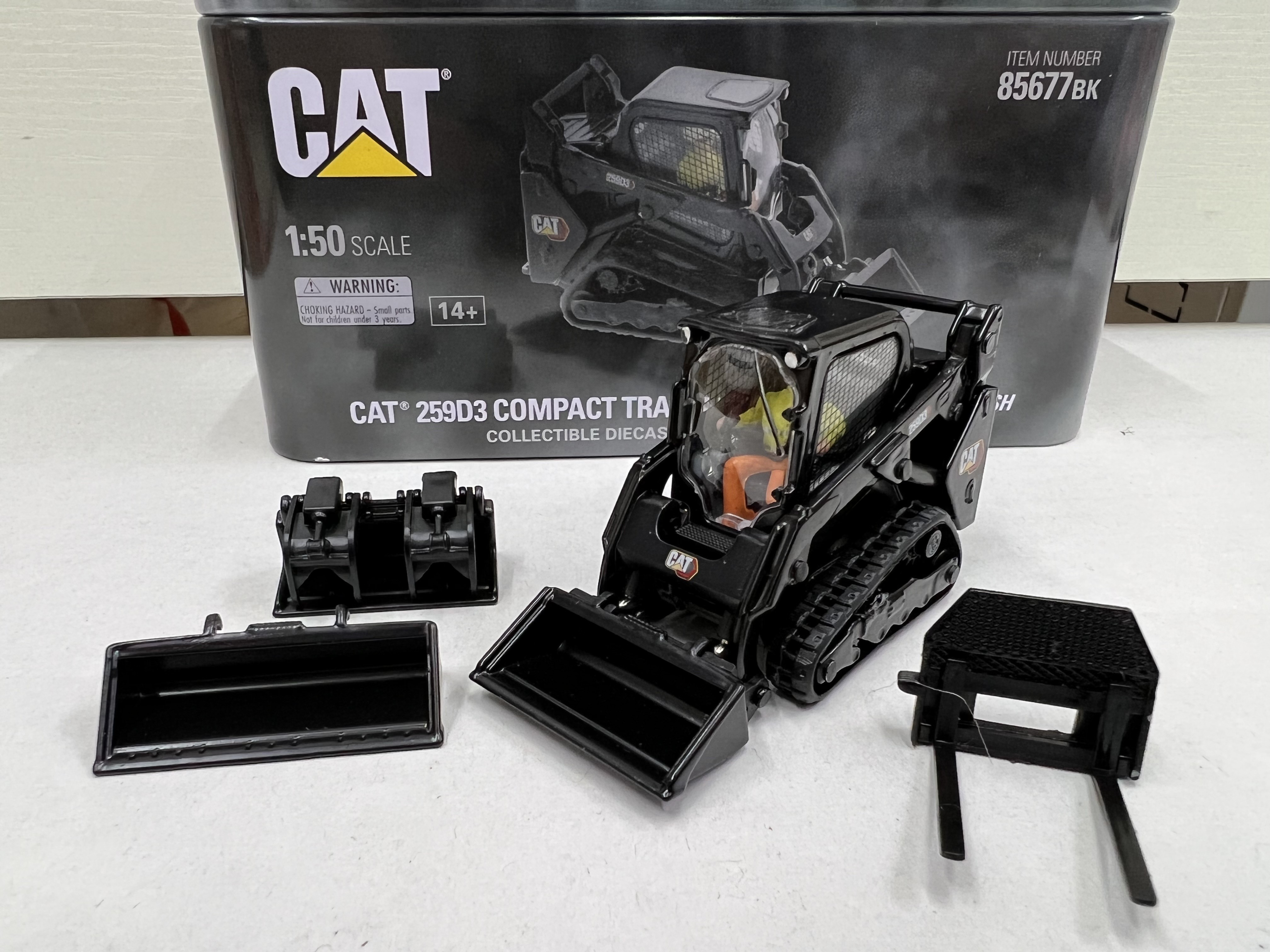 Caterpillar 259D3 Skid Steer Loader Diecast Model 1/50 Scale Black 85677BK Collectible