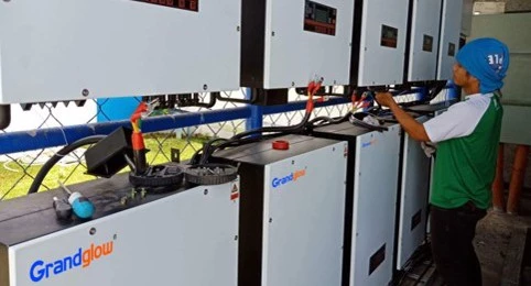 Customized high quality 3 Phase 220VAC 15KW off grid inverter,Grandglow 15kW 3 phase 220V low frequency off grid solar inverter