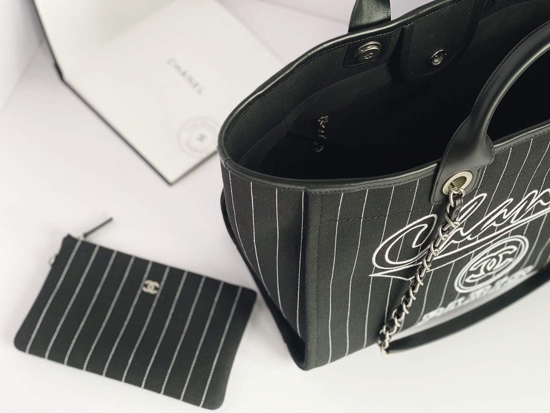Large Custom Branded Bags Cotton Calfskin Chanel 2.55 Handbag Metalblack And White