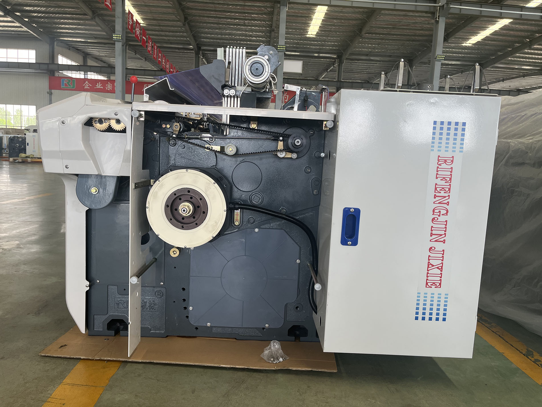 Dobby Opening Air Loom Machine 170cm 3.7KW Textile Air Jet Weaving