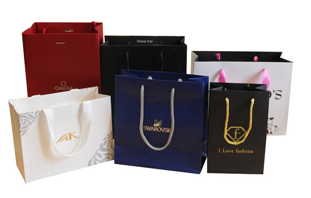 Custom Luxury Bouquet Clothing Shopping Retail Black Paper Bags With Logo Print