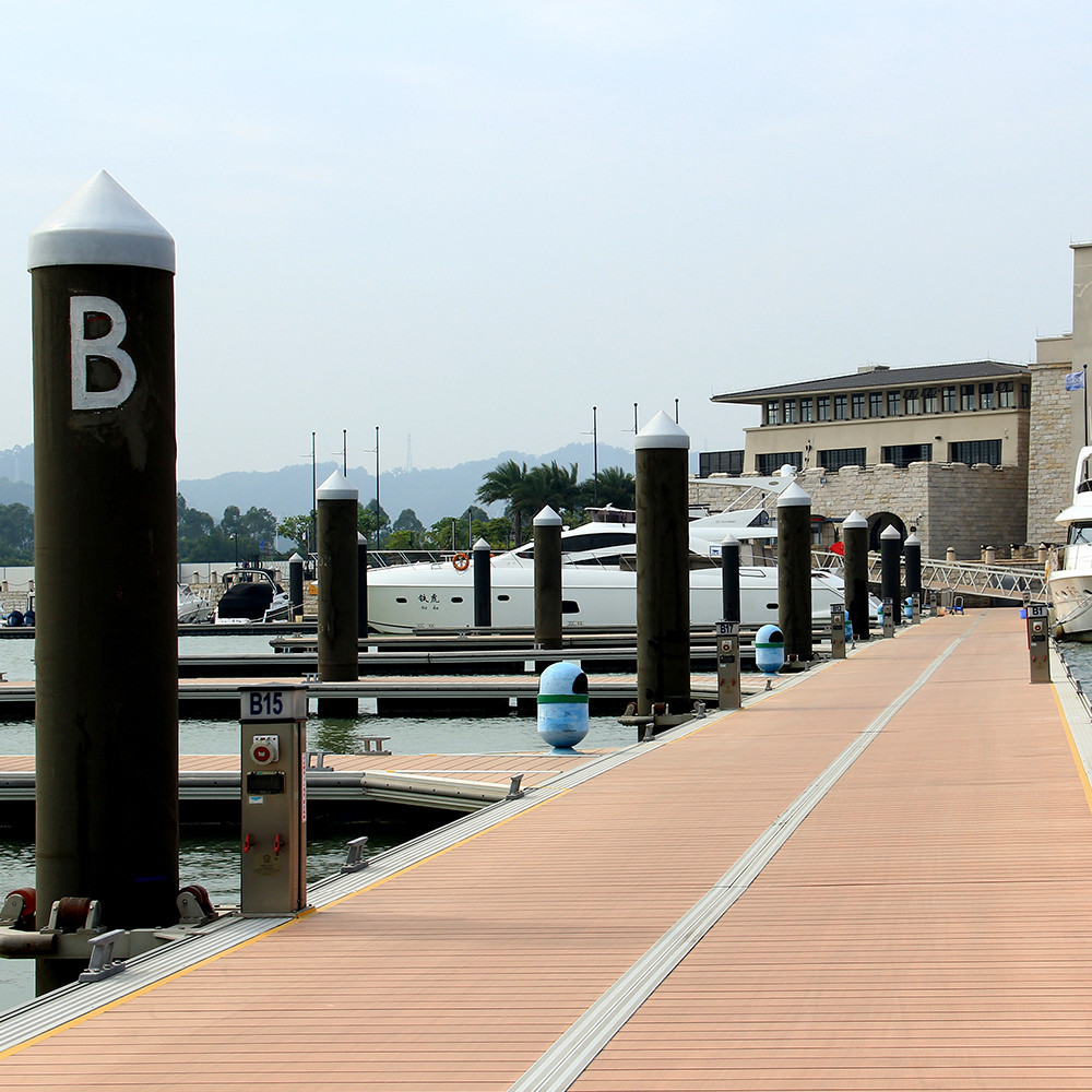 Marina PE Modular Floating Dock Boat / Ship Floating Aluminum Gangway