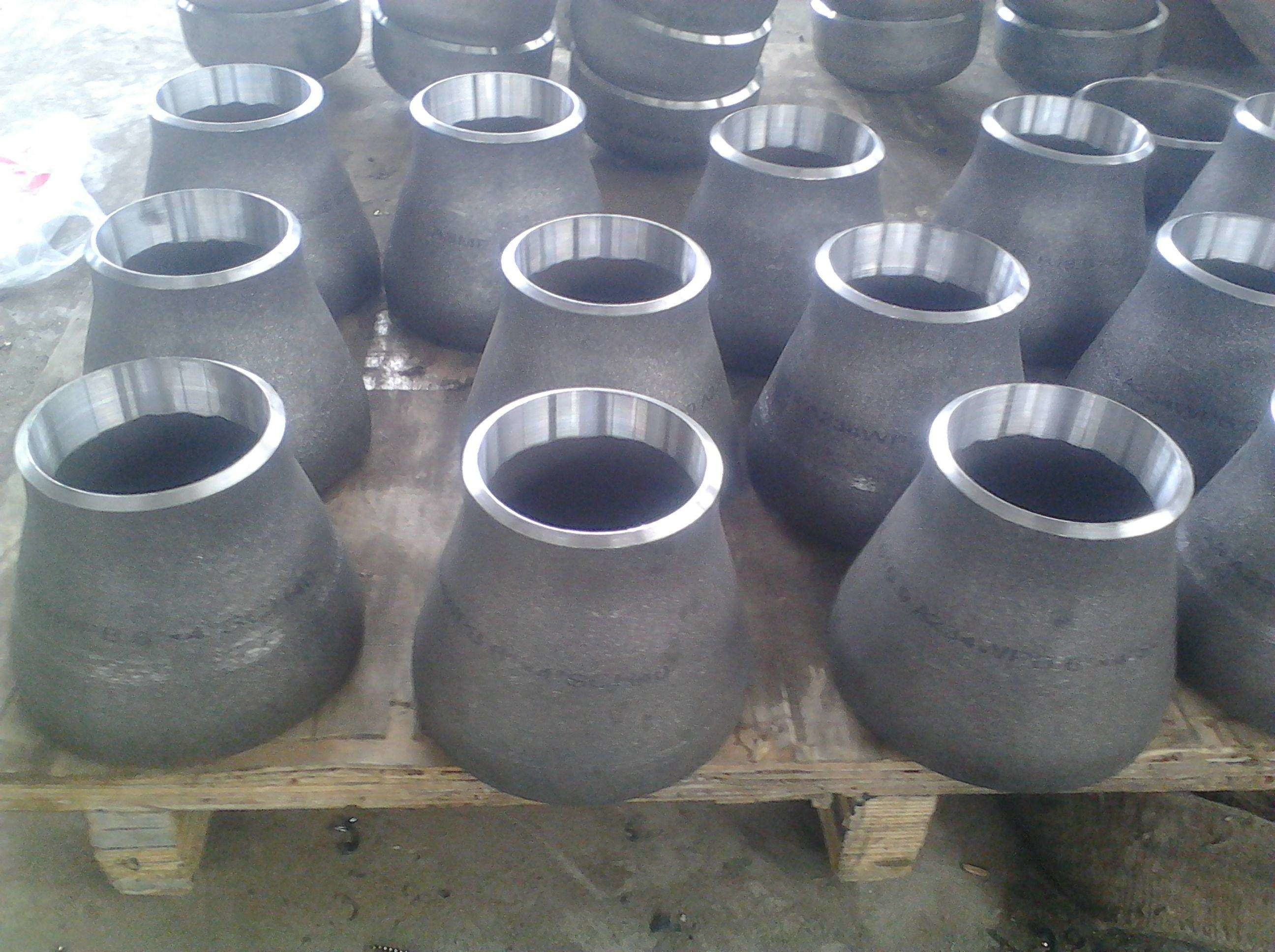 24" X 20" Q235 Carbon Steel Concentric Reducer For Chemical Pipe Connection