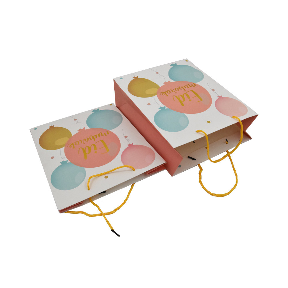 Glossy Luxury Shopping Paper Bag Boutique Packaging 190gsm Anti Scratch For Cosmetic