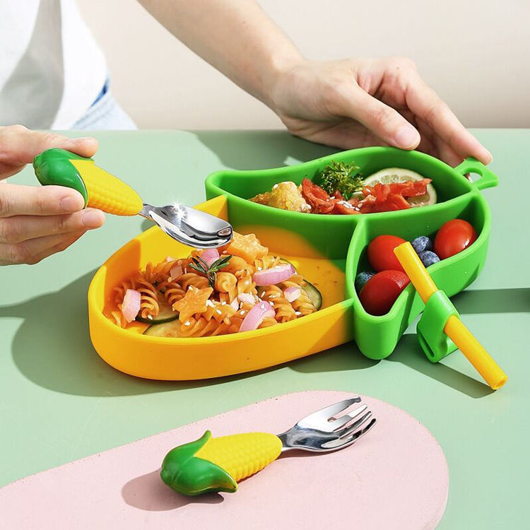 3pcs Silicone Baby Feeding Plate Set Food Grade Corn Shape Customized Size