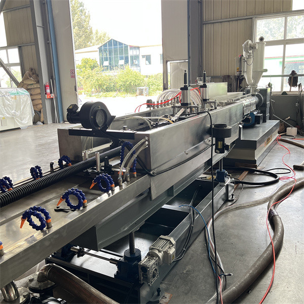 Fully Automatic Spiral Pipe Extrusion Line High Capacity PVC Hose Extruder
