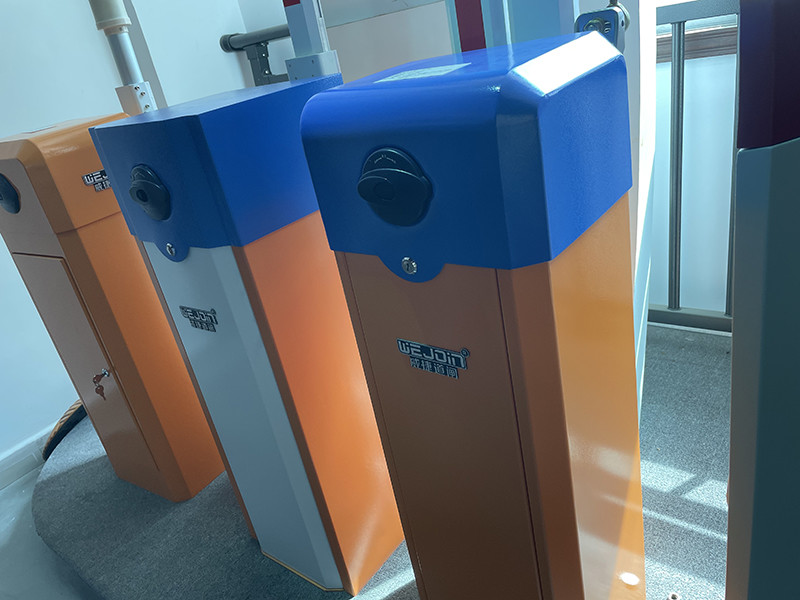 RS485 6 Sec Parking Barrier Gate Bidirectional With 3m Fence Boom