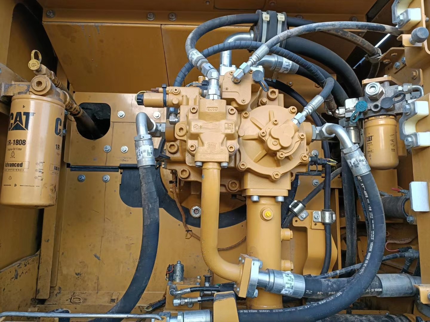 Used Caterpillar Cat349d2 49ton Heavy Construction Machinery