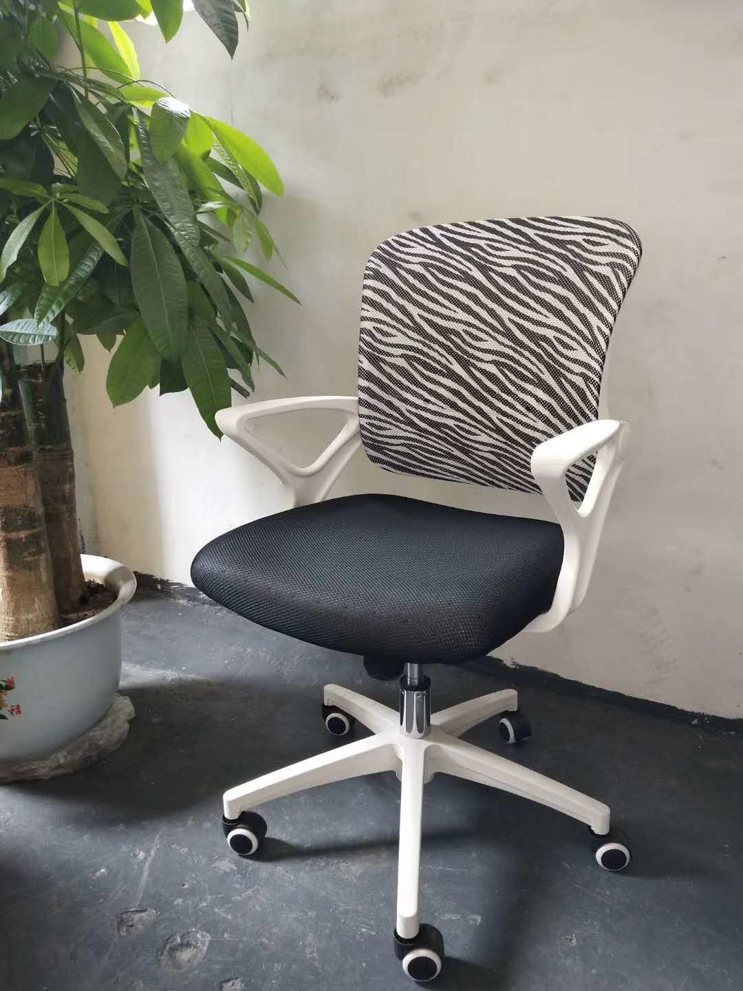 2018 New Task Chair White Frame Office Chair Mesh Chair New Design Staff Chair