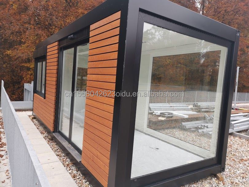 20ft Modern Design Prefabricated Wooden House Steel Material Tiny Container House for Hotel/Couple Vocation Outdoor Stay